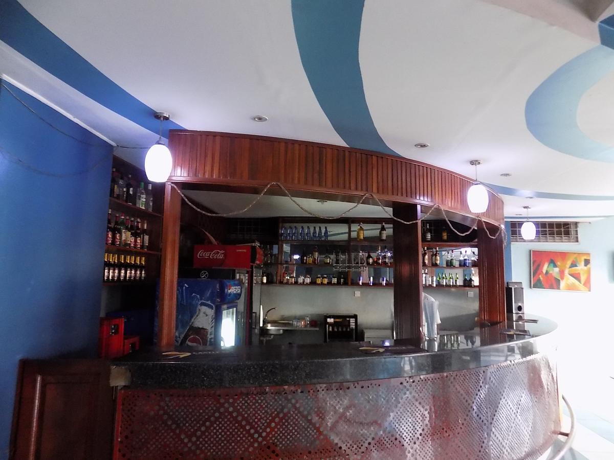 Aponye Hotel Kampala Exterior foto