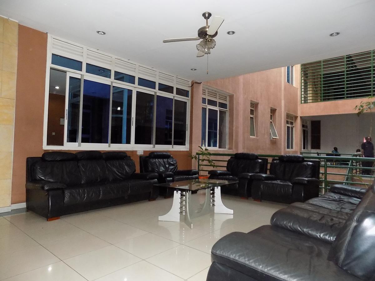 Aponye Hotel Kampala Exterior foto