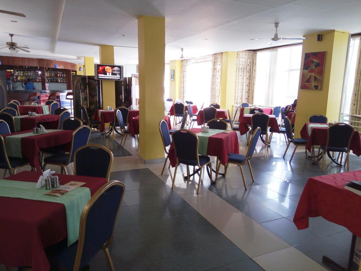 Aponye Hotel Kampala Exterior foto